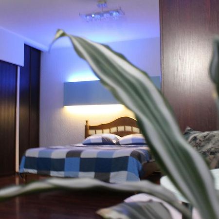 Two-Room Apartment Metro Levada Jarkov Exterior foto